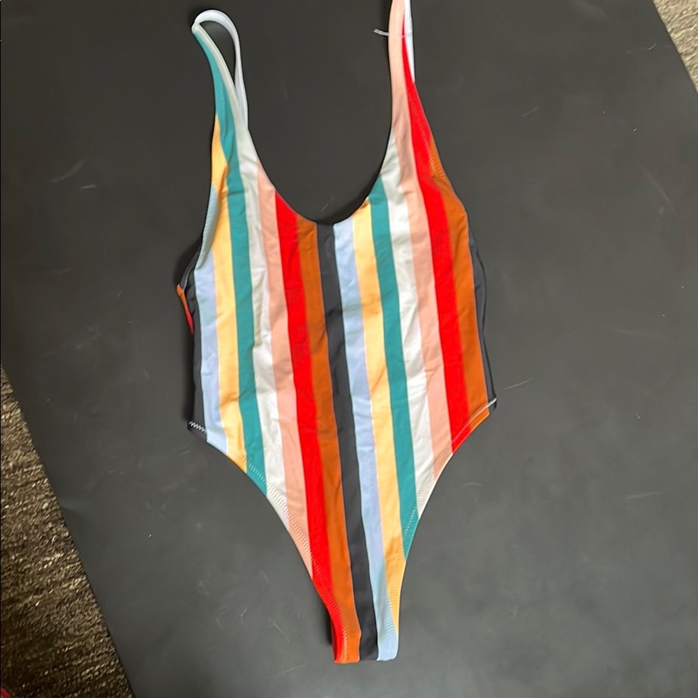 RELLECIGA ONE PIECE SWIMSUIT